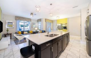4909NF Townhouse 4 Beds & 3 Baths with Private Pool - 1
