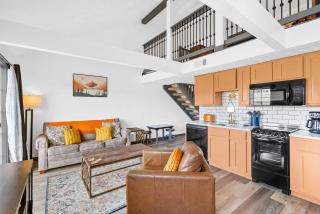 Escape to the Pond View Oasis - Resort Amenities - 6