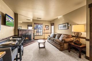 Copperbottom Inn 103 condo - 0