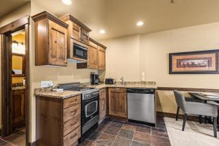 Copperbottom Inn 103 condo - 1