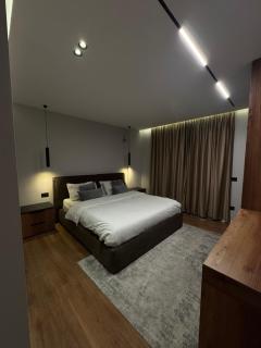 Urban21 Luxury 2 Bedroom Apartment - 7