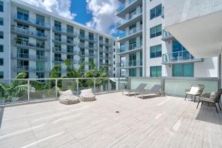 3900-719JC DESIGN DISTRICT, CONDO 1 BEDROOM /1 BATHROOM & BAYVIE - 1
