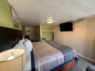 Executive Inn & Kitchenette Suites-Eagle Pass - 3