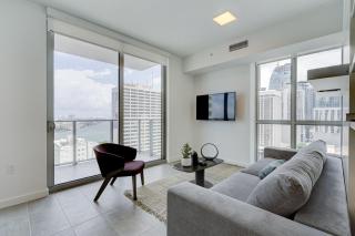 227-2500FU DOWNTOWN MIAMI 1 BEDROOM CONDO - 2