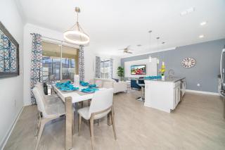 4188FA TOWNHOUSE 4 BEDROOMS & 3 BATHROOMS + POOL - 0