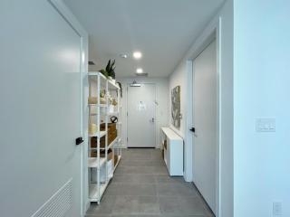 227-2212AM DOWNTOWN MIAMI STUDIO - 1