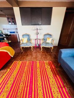 colorful ands artsy home, family perfect, great wifi for working - 7