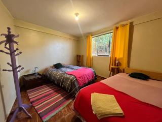 New colorful & artsy home, fam perfect, great wifi for working - 5