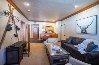 Alpine-Style Zermatt King Villa with Full Kitchen Near Park City & Deer Valley Ski Resorts - 2068 - 5