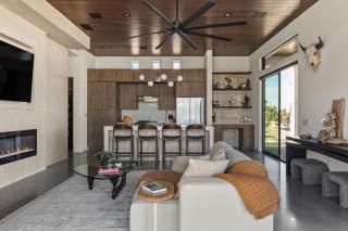 Windsong Modern compound w pool spa - 5