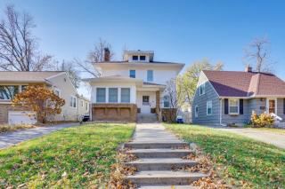 Walk to Lake Harriet Quiet Family Home with Yard - Calhoun Beach - 0