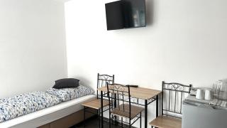 Pension Boardinghaus Dingolfing - 1