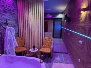 Dubai Spa Apartment #1 - Jacuzzi & Sauna Free Parking - 6