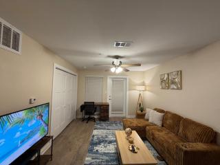 Luxe Getaway by AT&T & Six Flags - 0