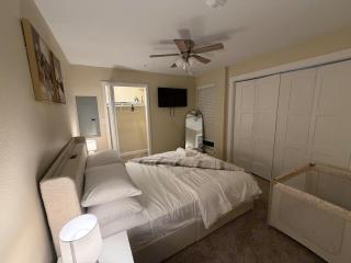 Luxe Getaway by AT&T & Six Flags - 9