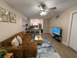 Luxe Getaway by AT&T & Six Flags - 2