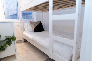 Lush 6BR House - Hot Tub - Private Driveway 2 Cars - 1