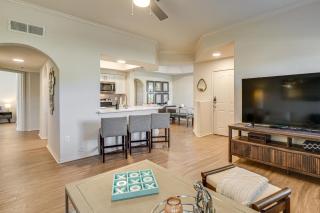 Patio and Community Perks Stylish Scottsdale Escape - 2