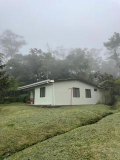 Alojamiento con lago privado en Bajos del Toro - 2