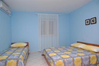 Apartments by the sea Kustici, Pag - 4087 - 3