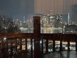 See NY Now Sleeps 21 - 4