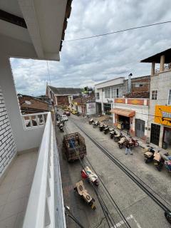 Casa grande en el centro de Roldanillo - 2