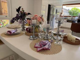 East Brisbane Federation-Style Pool Villa - 8