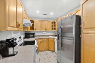 Beachside Bliss Walk To Siesta Pool Access - 6