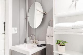 Hot Tub/Snowmobile Trails/The Hemlock - 1