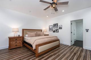 Kinslee's King Suite at Yosemite's Doorstep - 0