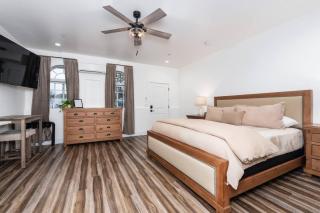 Kinslee's King Suite at Yosemite's Doorstep - 6