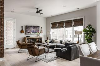 Urban Row - Rooftop Hottub - Heart of Gulch - 9