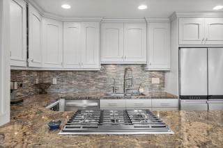 Three Kings 64 condo - 5