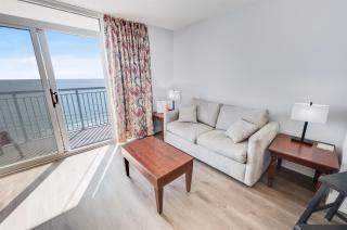 Roxanne Towers Remodeled with Amazing Views,Pools! - 0