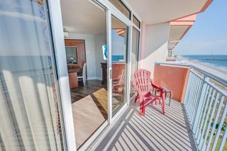 Roxanne Towers Remodeled with Amazing Views,Pools! - 2