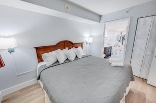 Roxanne Towers Remodeled with Amazing Views,Pools! - 3