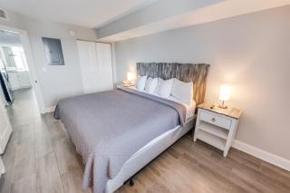 New Direct Ocean Front,Bay Watch,Pools,Great View! - 7