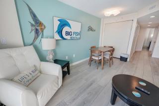 New - Direct Oceanfront Views, Immaculate - Pools! - 9