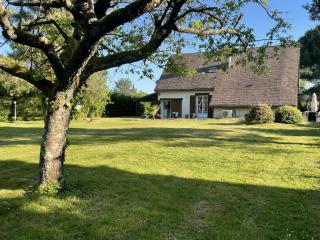 Grande maison avec jardin près de Tours - FR-1-381-620 - 1