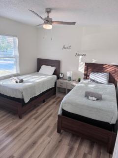 Megs Cozy Corner - 6