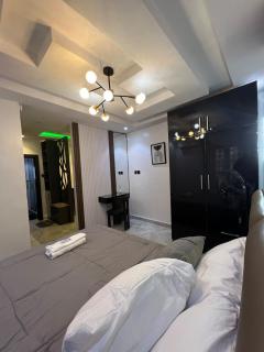 Cozy 1 Bedroom Studio Apartment in a Gated Estate - 1