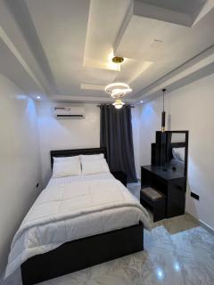 Cozy 1 Bedroom Studio Apartment in a Gated Estate - 3