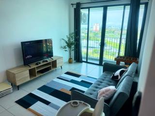 Meritus Suites - 8pax - 0