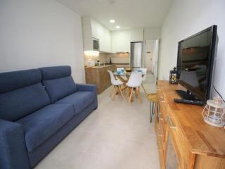 Apartamento cómodo con terraza y piscina comunitaria, cerca de la playa de Riells - HISP-236-15 - 3