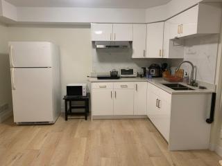 Modern 2-Bedroom suite - 5