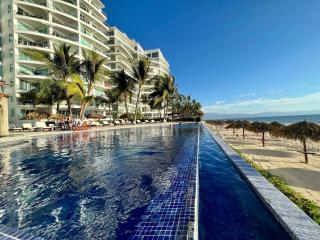 Beautiful Beachfront 3 bd condo in Nuevo Vallarta - 3