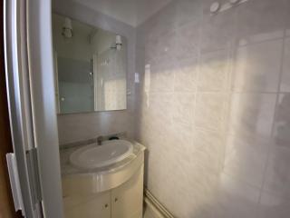 Charmant T2 en Centre-ville avec Balcon et Wi-Fi proche des Thermes – La Roche-Posay - FR-1-541-77 - 1