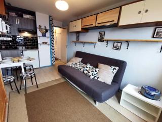 Studio rénové, balcon vue vallée, proche centre et remontées - FR-1-771-1 - 0