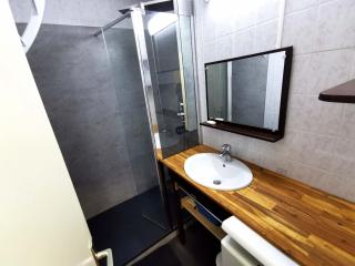 Charmant 2P cabine face aux pistes, cœur de station, proche centre aquatique - Balcon, ascenseur - FR-1-771-54 - 1