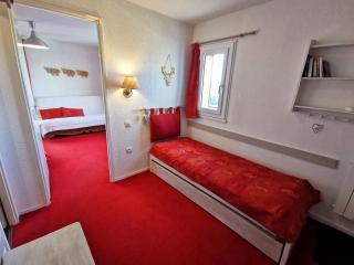 Studio cabine supérieur proche pistes, 4 pers, balcon sud, casier à ski - FR-1-771-76 - 3